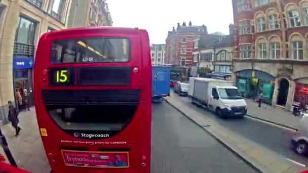 Autocarro de dois andares em Londres — Vídeo de Stock