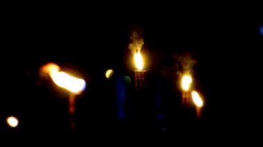 meşale ışık duvarı