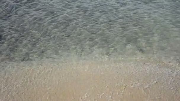 Seychelles olas de agua calma — Vídeo de stock