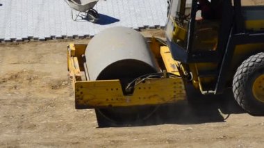 yol inşaat sahasında silindir Kompaktör