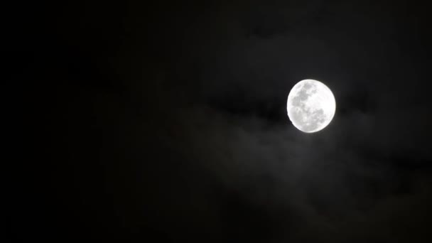 Luna e nuvole — Video Stock