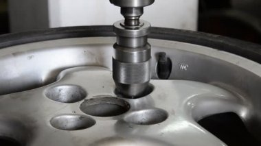 Endüstriyel cnc matkap makinesi freze araba alüminyum jant