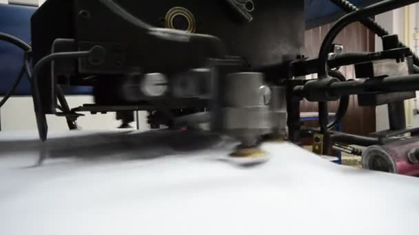 Papieranleger für Druckmaschine — Stockvideo