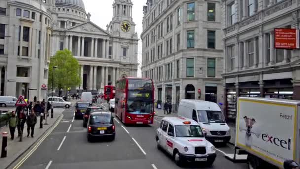 Vstup do St Pauls Cathedral v Londýně — Stock video