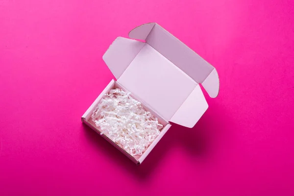 Caja Cartón Rosa Simple Sobre Fondo Color Vista Superior — Foto de Stock