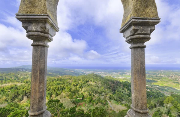 Sielankowy krajobraz na pena zamek, algarve (Portugalia). — Zdjęcie stockowe