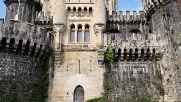 Bilbau, Espanha - 24 de setembro de 2021: Castelo de Butron, País Basco, Espanha. — Vídeo de Stock