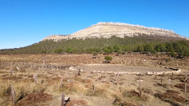 Сементерія "Сумний пагорб", місце однієї з сцен з фільму "Хороші, злі та злі". Провінція Бургос, Іспанія. Кадри високої якості 4k — стокове відео