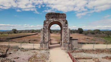 Extremadura, İspanya 'daki Caparra' nın Roma harabelerinin havadan görünüşü.