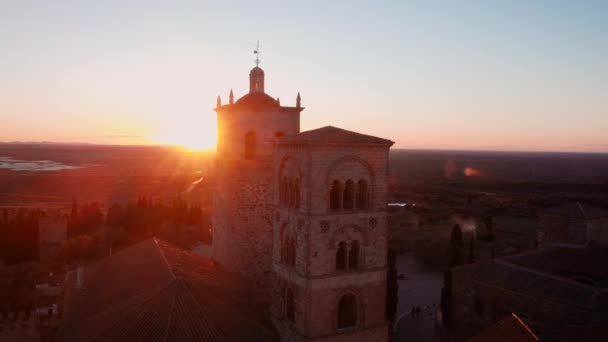 Veduta aerea di un tramonto panoramico al villaggio medievale di Trujillo in Estremadura, Spagna. — Video Stock