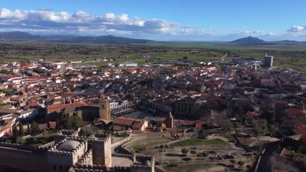 Letecký pohled na středověkou vesnici Trujillo, Extremadura, Španělsko — Stock video
