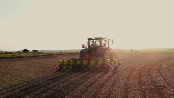 Agricultural Tractor Sowing Cultivating Field Sunset High Quality Footage High — Stockvideo