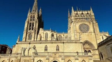 Burgos, İspanya 'daki Saint Mary Katedrali' nin çekimini yapın. Yüksek kalite 4k görüntü