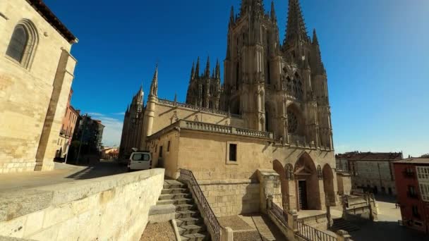 Tilt Shot Van Kathedraal Van Saint Mary Burgos Spanje Hoge — Stockvideo