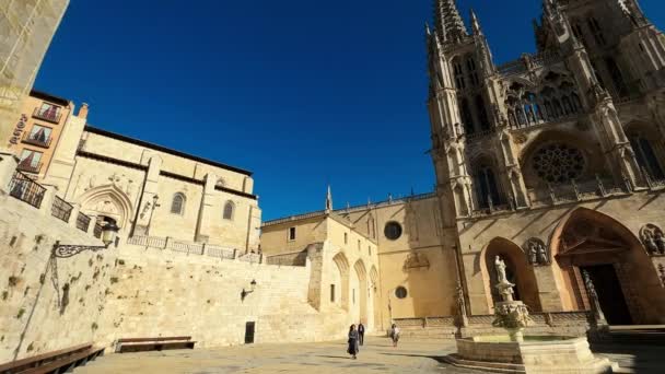 Burgos España Octubre 2022 Catedral Burgos Con Personas Turistas Caminando — Vídeo de stock