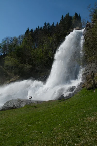 Rivieren en watervallen in Noorwegen — Stockfoto