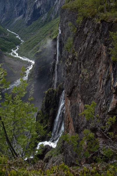 Fluss und Wasserfall in Norwegen — Stockfoto