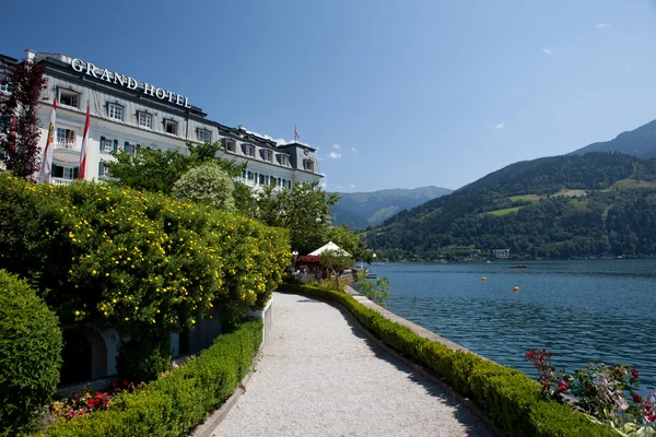 Grand hotel in zell ben zien — Stockfoto