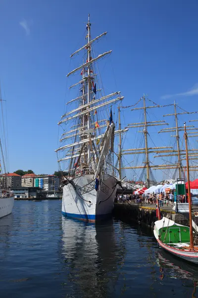 Bergen uzun gemi yarışları — Stok fotoğraf