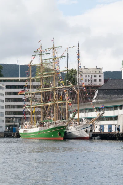 Vysoké lodi závody bergen, Norsko 2008 — Stock fotografie