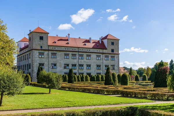 Bucovice Repubblica Ceca Ottobre 2021 Castello Rinascimentale Bucovice Destinazione Turistica Fotografia Stock