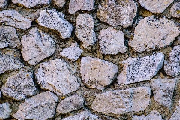 Steinmauer Aus Groben Großen Steinen Die Durch Beton Verbunden Sind — Stockfoto