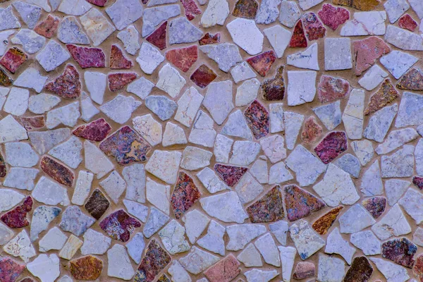 Ein Buntes Mosaik Aus Kleinen Unregelmäßigen Steinen Textur Oder Hintergrund — Stockfoto