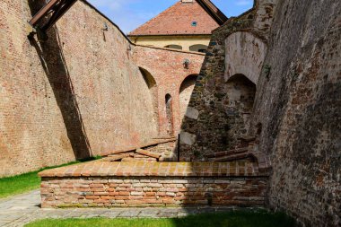 Brno 'daki Spielberk Kalesi' nin dış ve iç tahkimatları arasındaki boşluk.