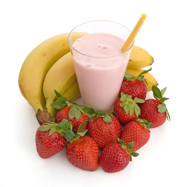 Smoothie gemaakt met aardbeien en bananen geïsoleerd op witte achtergrond — Stockfoto