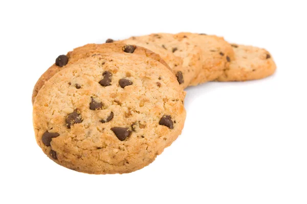 Mucchio di biscotti gocce di cioccolato isolato su sfondo bianco — Foto Stock