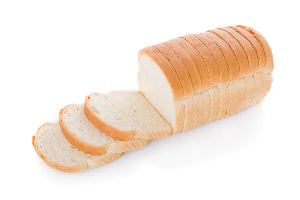 Pão fatiado isolado sobre fundo branco — Fotografia de Stock