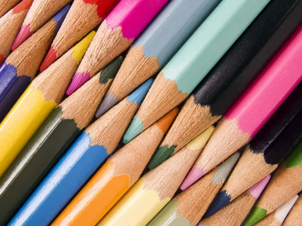 Barevné tužky kolekce s barvami, smíšené — Stock fotografie