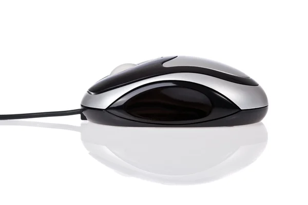 Mysz optyczna z kabla na białym tle na białym tle — Zdjęcie stockowe