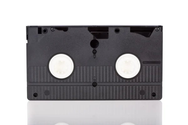 Cinta de casete de vídeo vieja aislada sobre fondo blanco —  Fotos de Stock