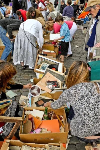 Mercato delle pulci — Foto Stock