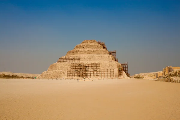 La pirámide de paso de Djoser — Foto de Stock