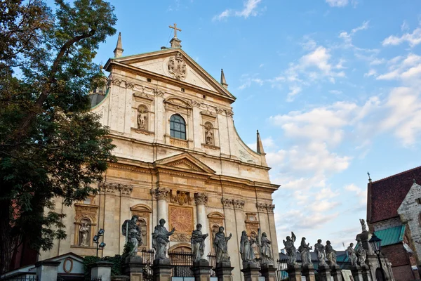 Pyhimykset Peter ja Paul Church Krakovassa — kuvapankkivalokuva