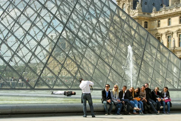 Turistas em Paris — Fotografia de Stock