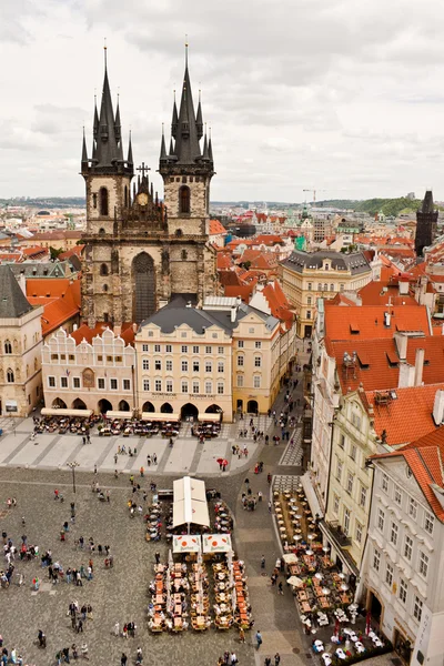 Oude stadsplein in Praag — Stockfoto