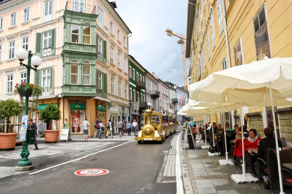 Głównej ulicy w mieście bad ischl, austria — Zdjęcie stockowe