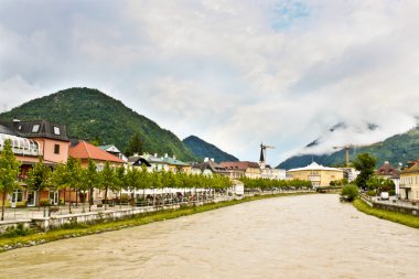 Avusturyalı kasaba bad Ischl traun Nehri üzerinde