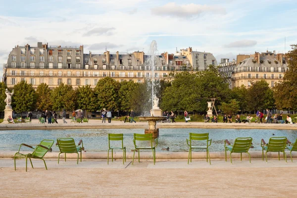 Jardín de las Tullerías en París — Foto de Stock