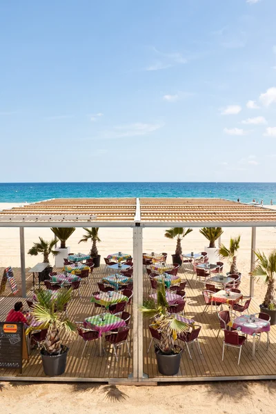 Kawiarni na plaży w Barcelonie — Zdjęcie stockowe