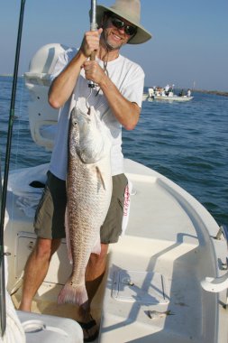 mutlu fishermans kadar büyük redfish tutar