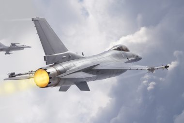 f-16 струменів falcon бойові (моделі) пролетіти крізь хмариf-16 savaşan Şahin jetler (modelleri) bulutların sinek