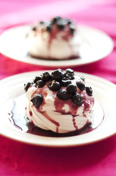 Blueberry Pavlova — Stock Photo, Image