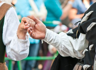 dostluk kavramı ateş