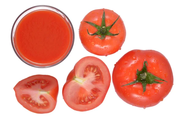 El jugo de tomate y los tomates en blanco —  Fotos de Stock