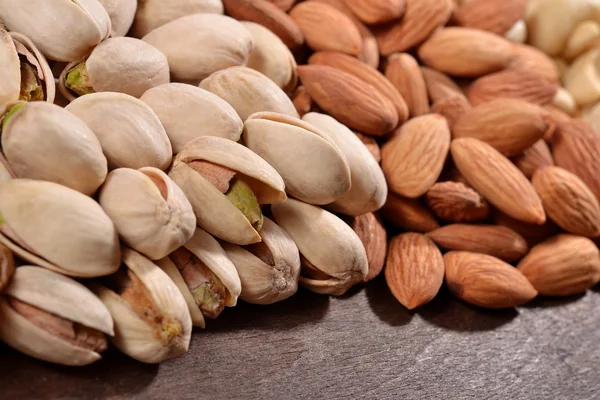 karışık Kuruyemiş yığını