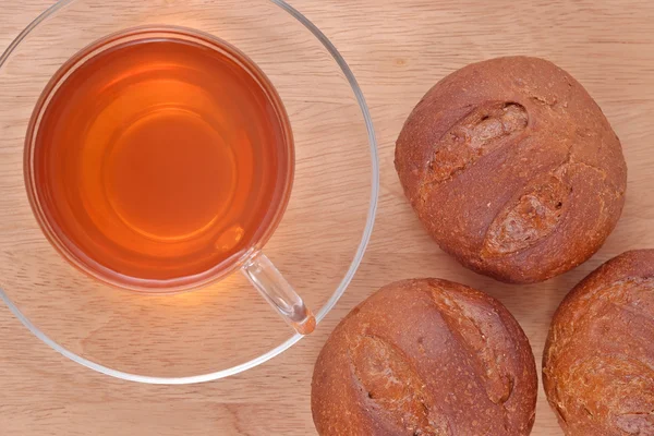 Cup of tea and fresh buns — Stock Photo, Image